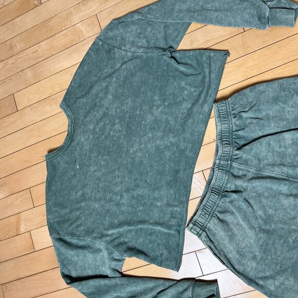 WILD FABLE Soft Washed 2 Piece Set Cropped Sweatshirt & Shorts Size XS/S - Picture 15 of 15